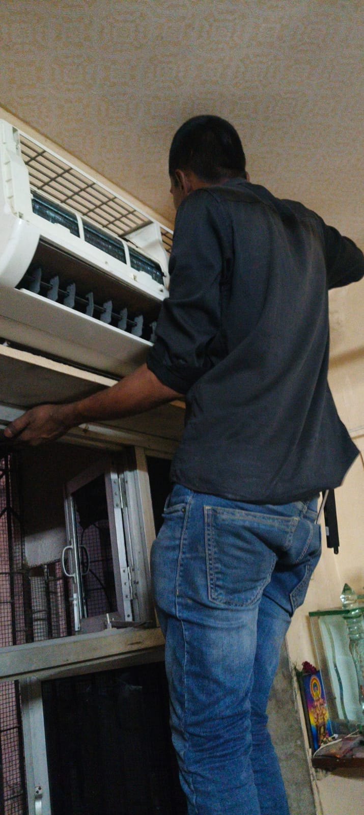 Ac Repair in Borivali